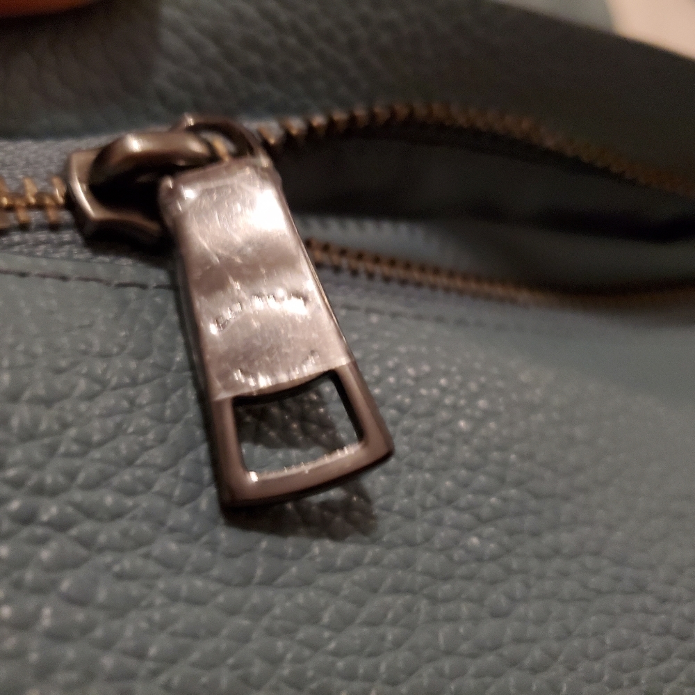 Coach purse - Picture 10 of 10